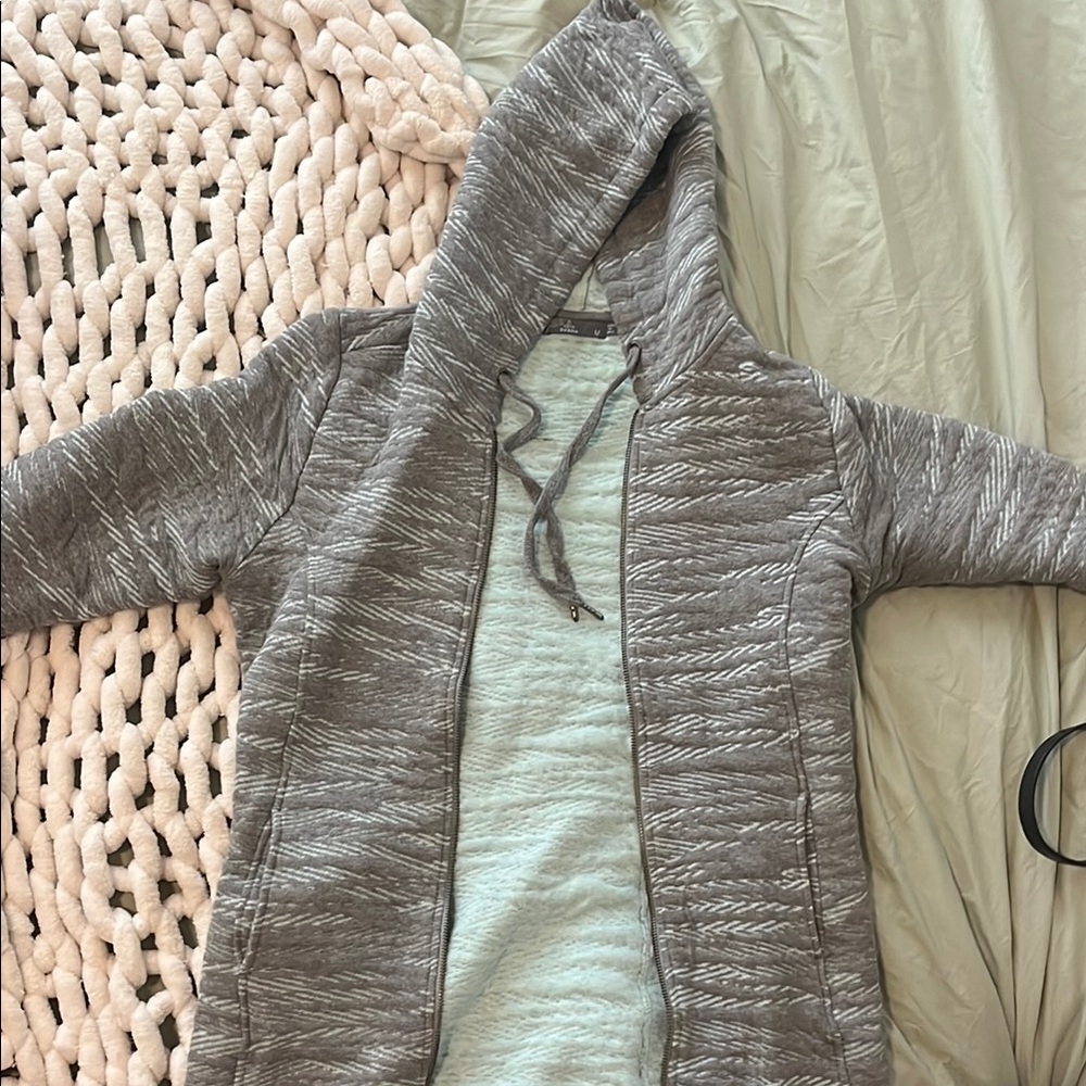 Prana Gray Chunky Knit Sweater with Crew Neck